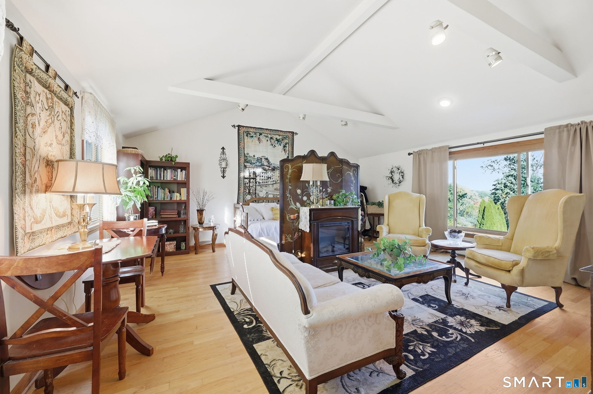 972 Ridgewood Road Middletown, CT 06457 - Photo 12 of 38 Gallery Image 12