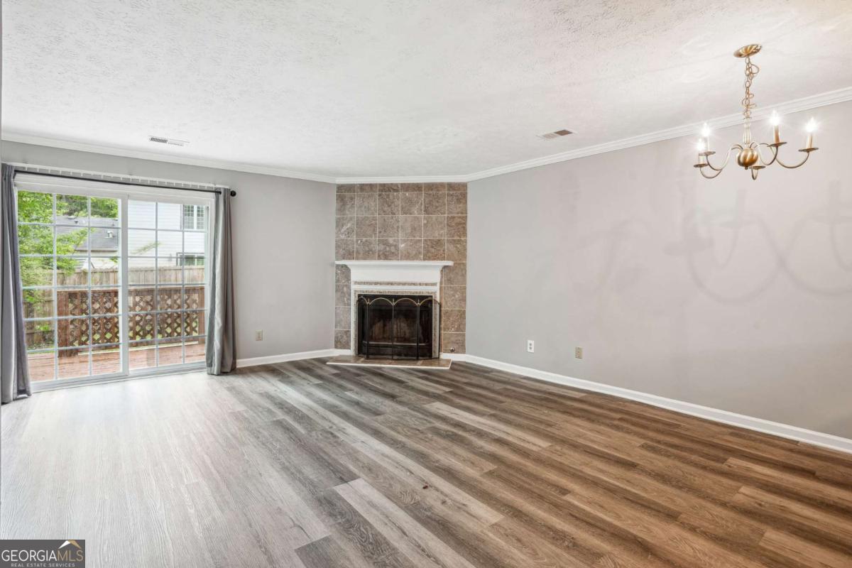 2049 Charter Lane Lithonia, GA 30058 - Photo 6 of 25