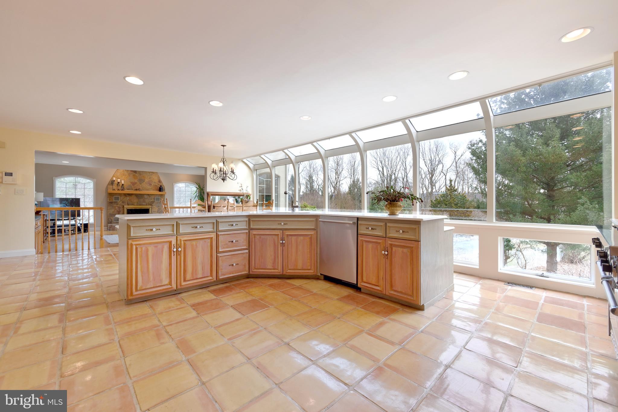 1750 Deer Run Road Bethlehem, PA 18015 - Photo 8 of 37 Gallery Image 8