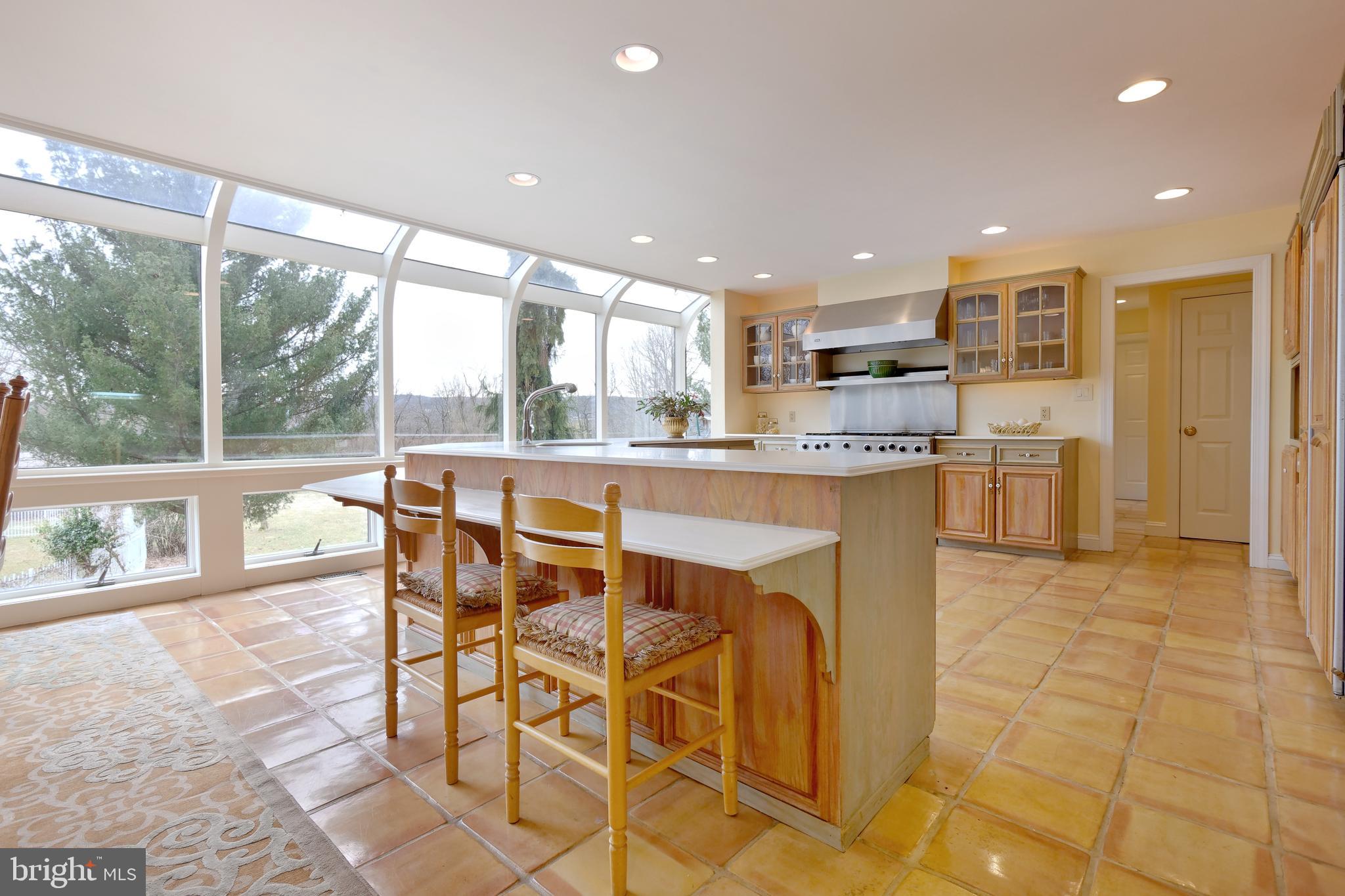 1750 Deer Run Road Bethlehem, PA 18015 - Photo 10 of 37 Gallery Image 10