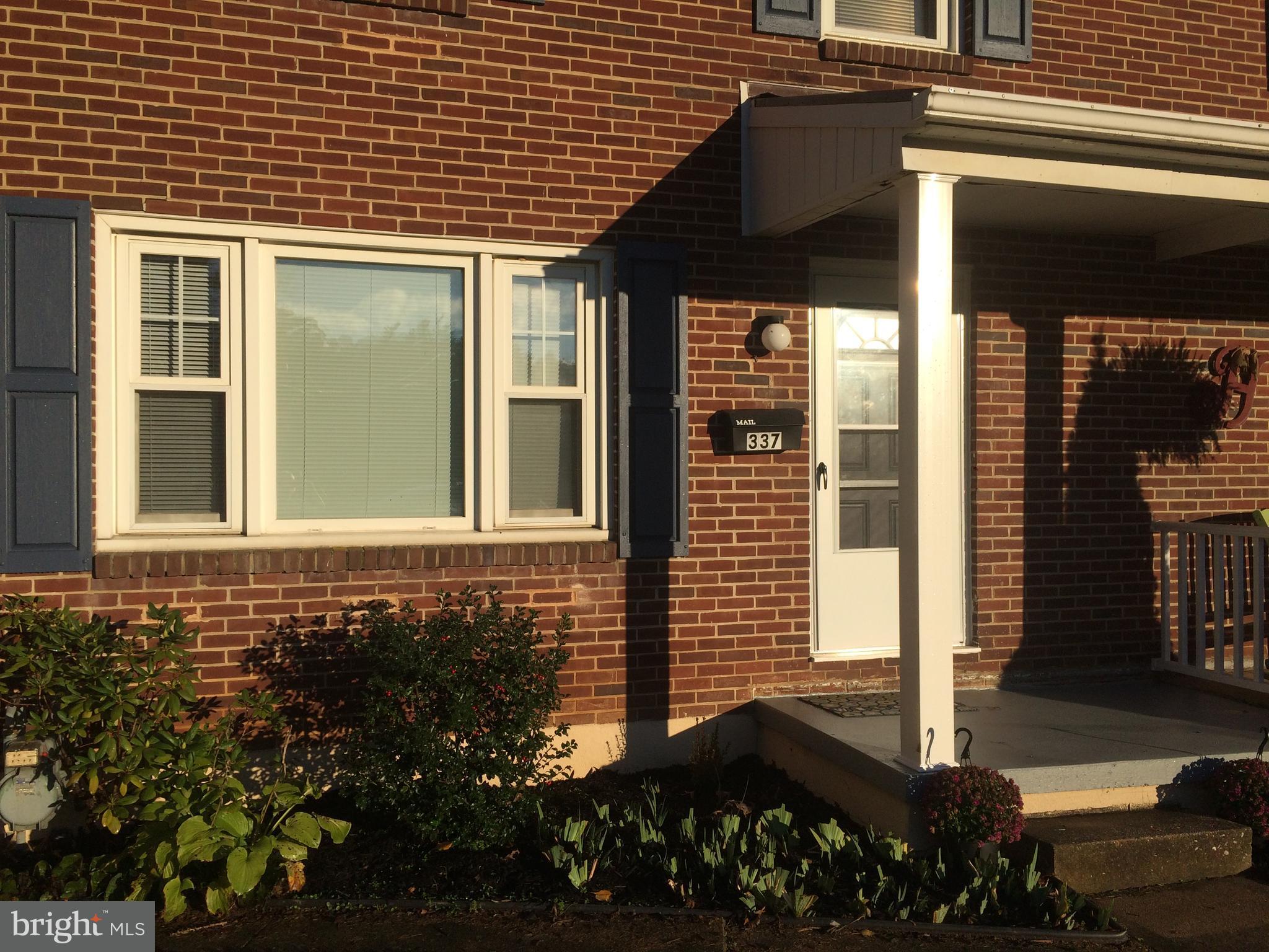 337 Irving Road York, PA 17403 - Photo 2 of 20 Gallery Image 2