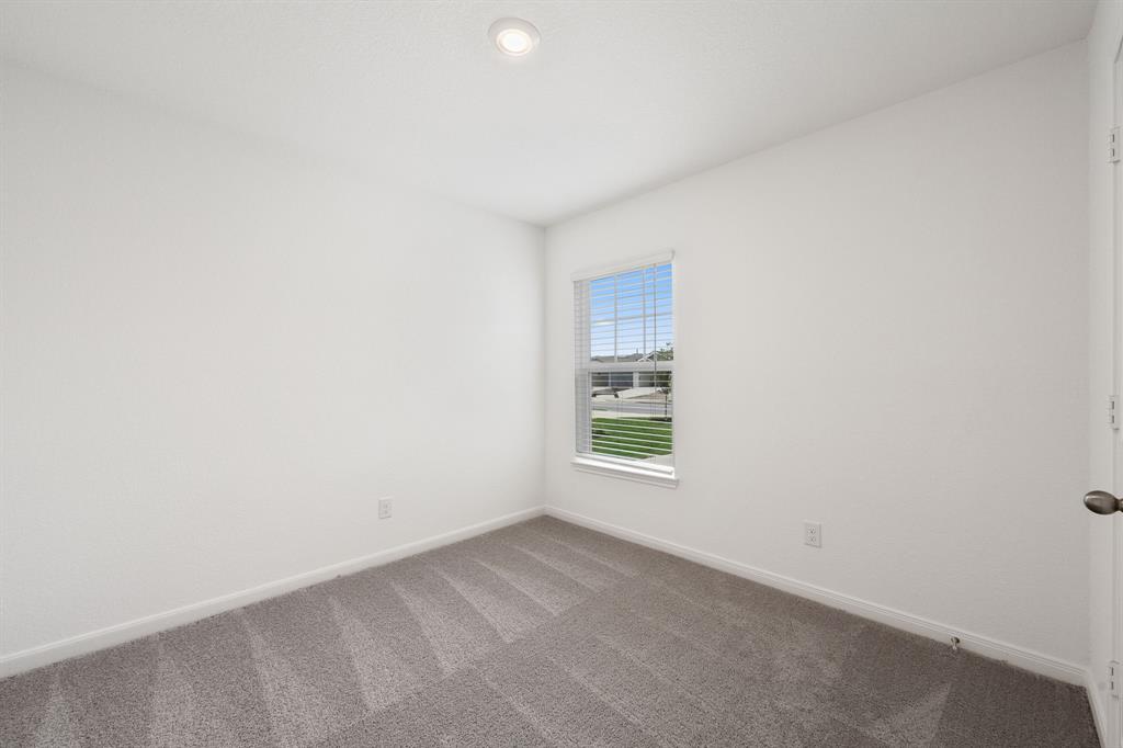 585 Aplite Pass Maxwell, TX 78656 - Photo 11 of 13