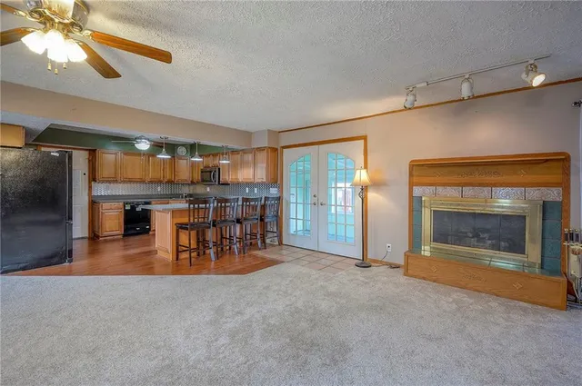 $350,000 | 6509 Northwest Twin Oaks Drive, Kansas City, MO 64151