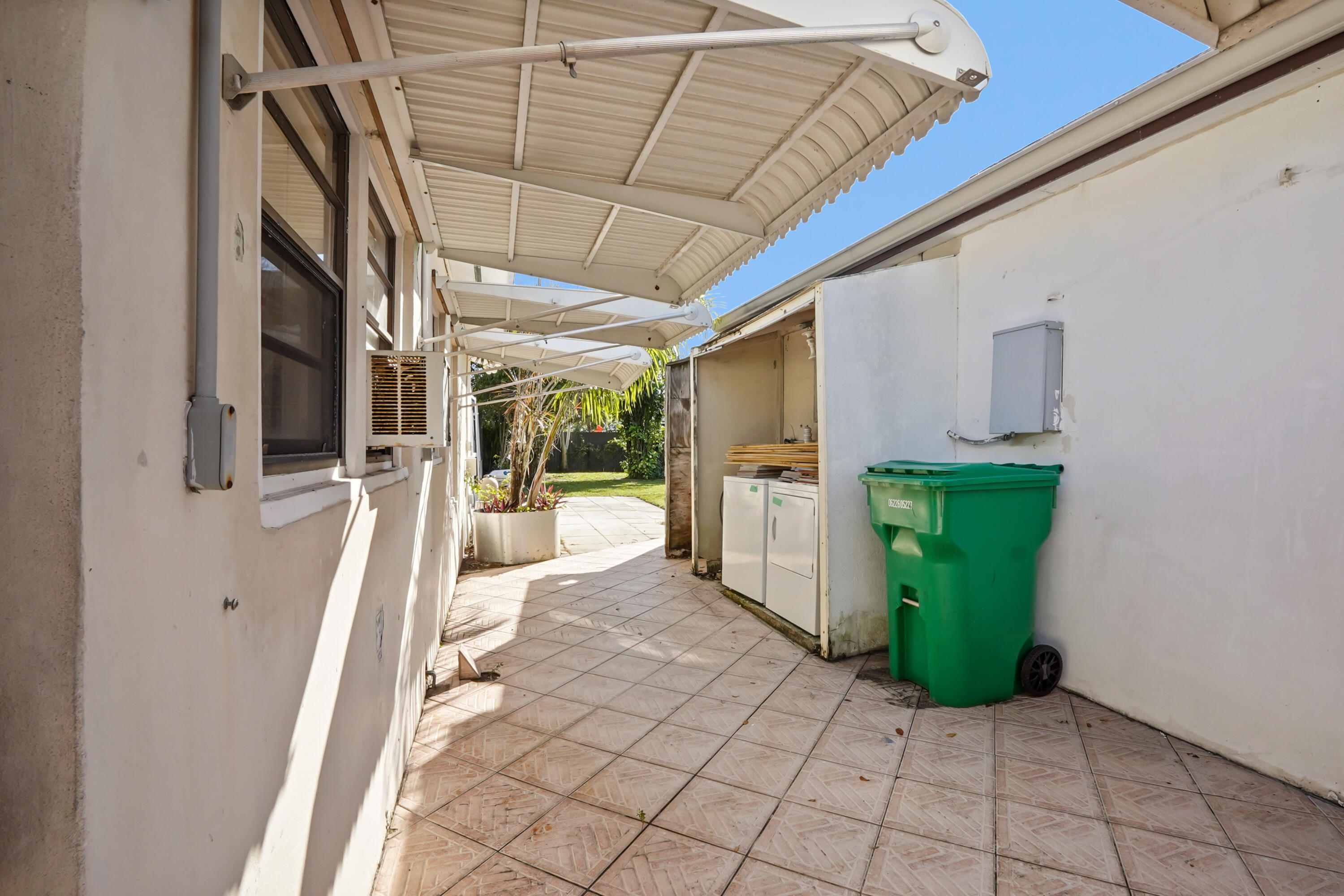 3858 Lakewood Road Palm Springs, FL 33461 - Photo 19 of 40