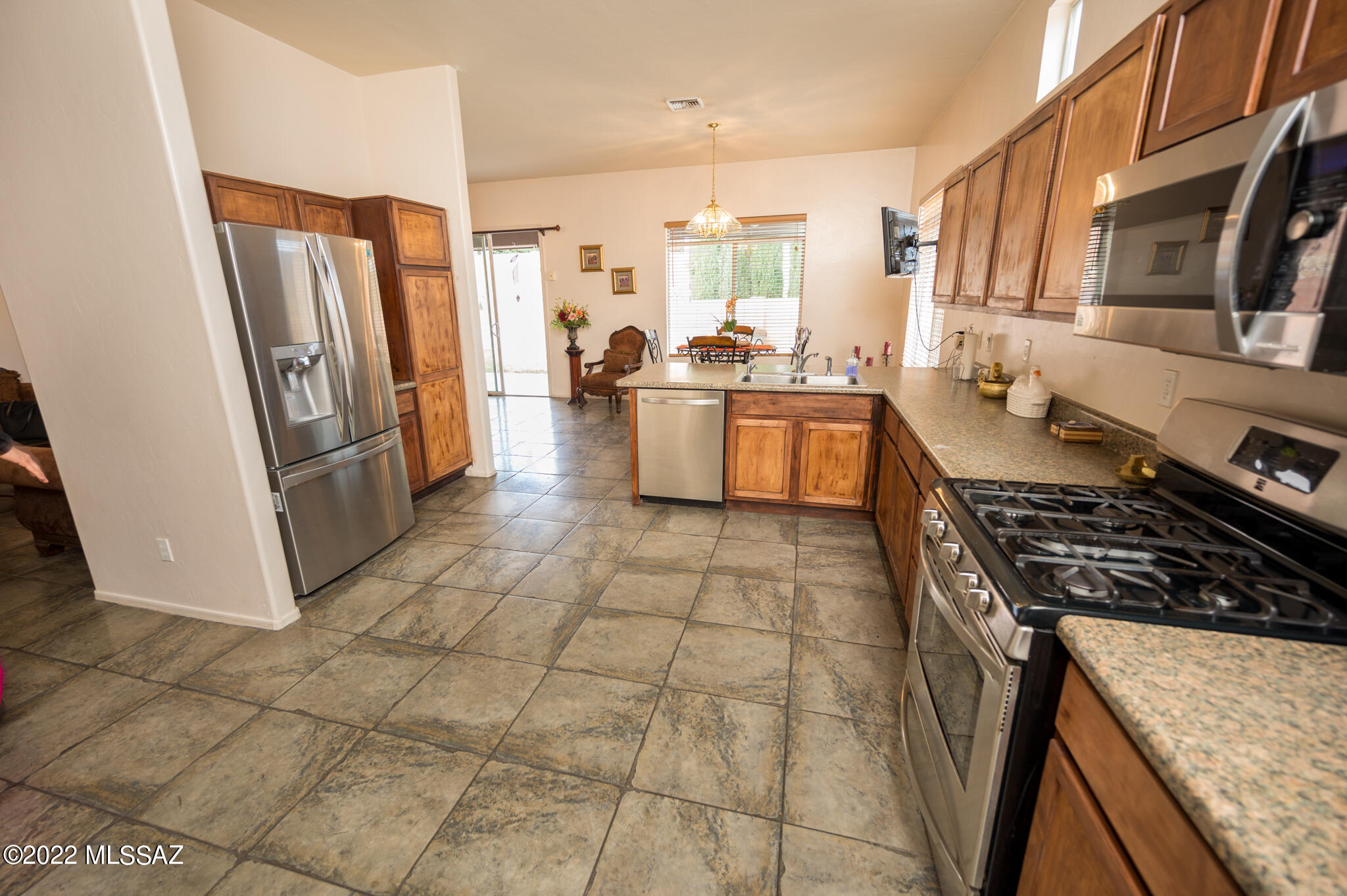 362 Via Capri Rio Rico, AZ 85648 - Photo 13 of 48