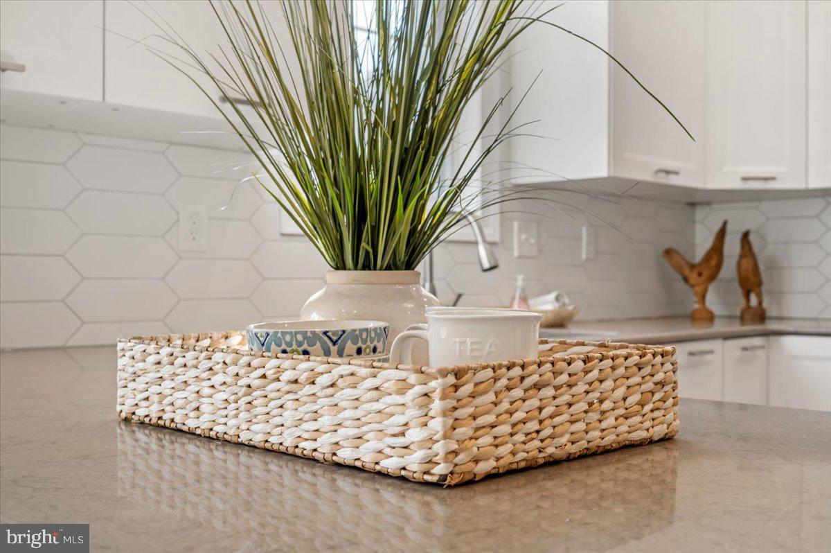 130 Brochant Circle Blue Bell, PA 19422 - Photo 30 of 83 Stylish renovated kitchen.