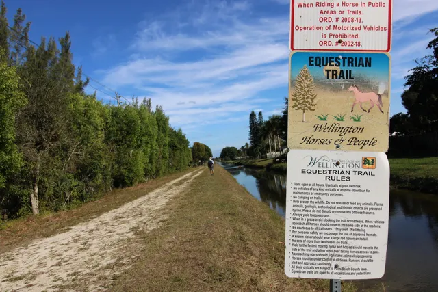 $8,000 | 930 Rambling Dr Circle, Wellington, FL 33414