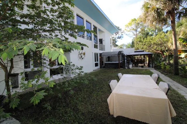 $12,000 | 930 Rambling Dr Circle, Wellington, FL 33414