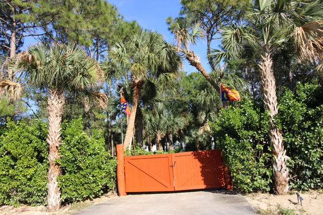 $12,000 | 930 Rambling Dr Circle, Wellington, FL 33414