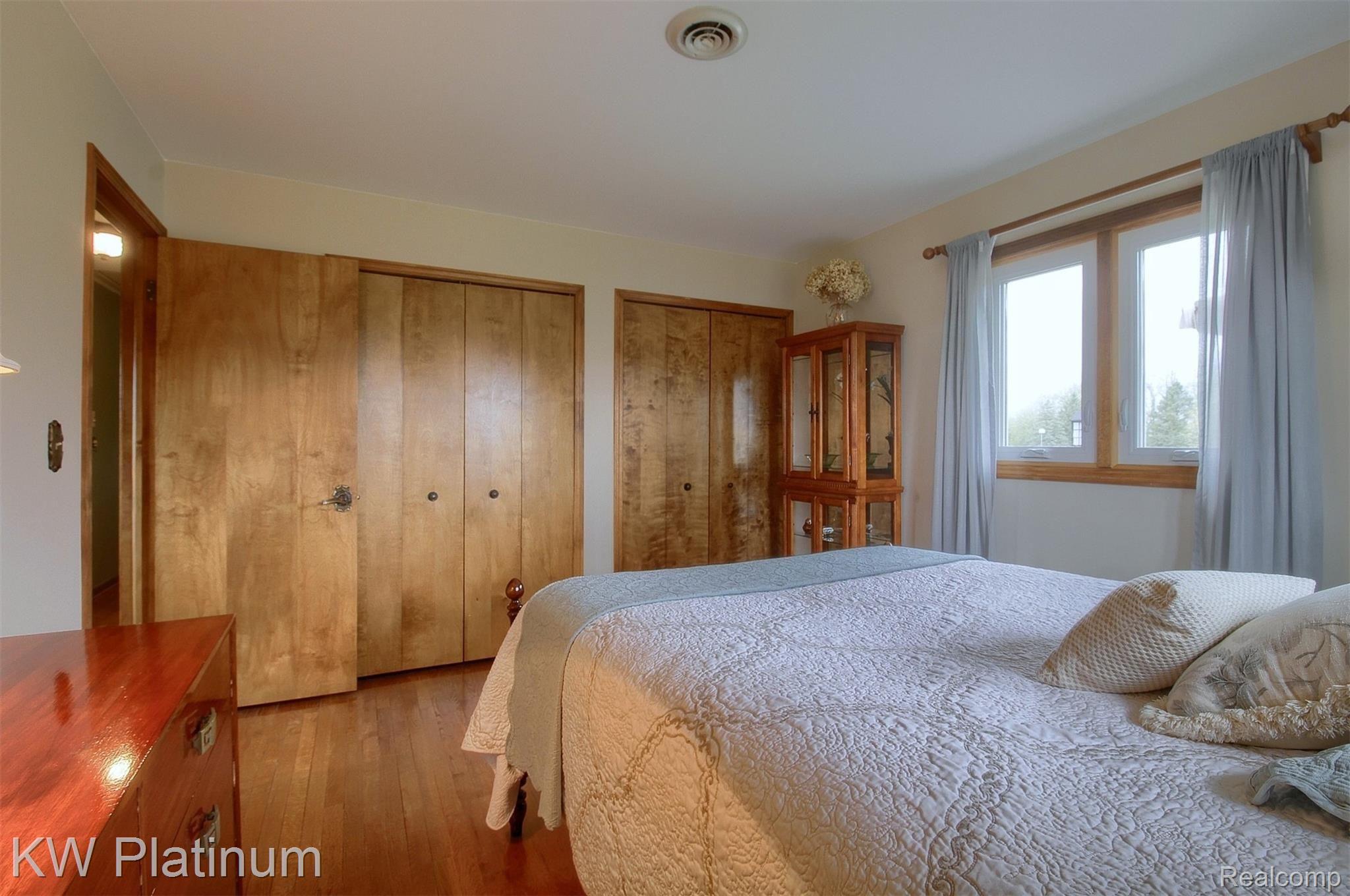 21100 Pratt Road Armada, MI 48005 - Photo 19 of 41 20-2nd Bedroom 2nd View.jpg