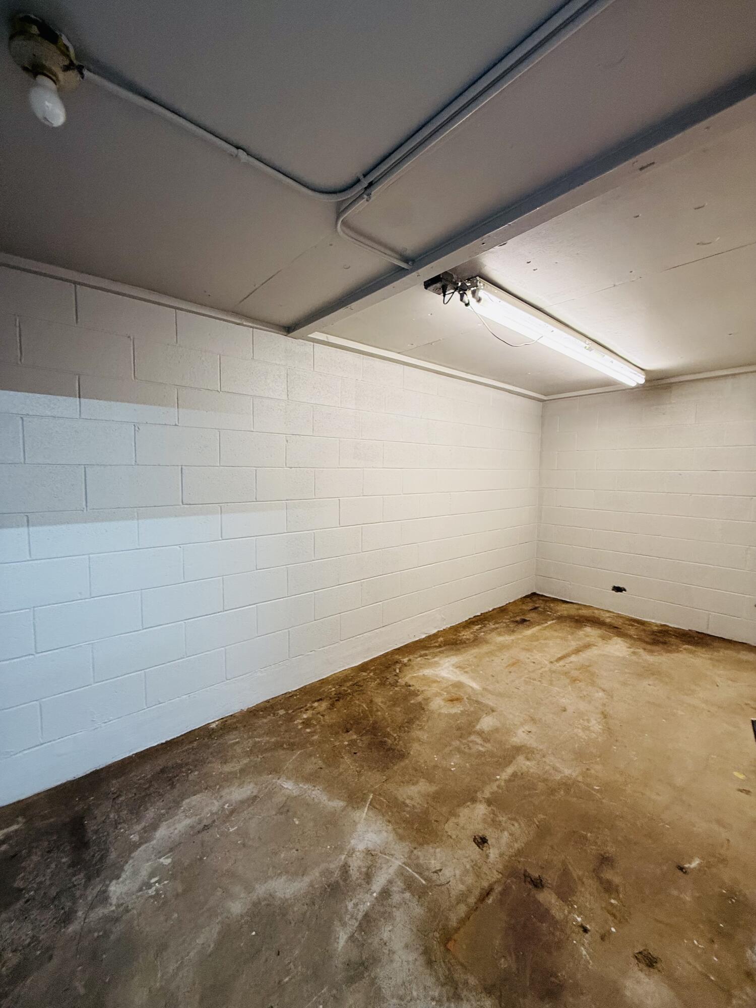 3051 Cane Ridge Road Paris, KY 40361 - Photo 19 of 25 Storage in retail space