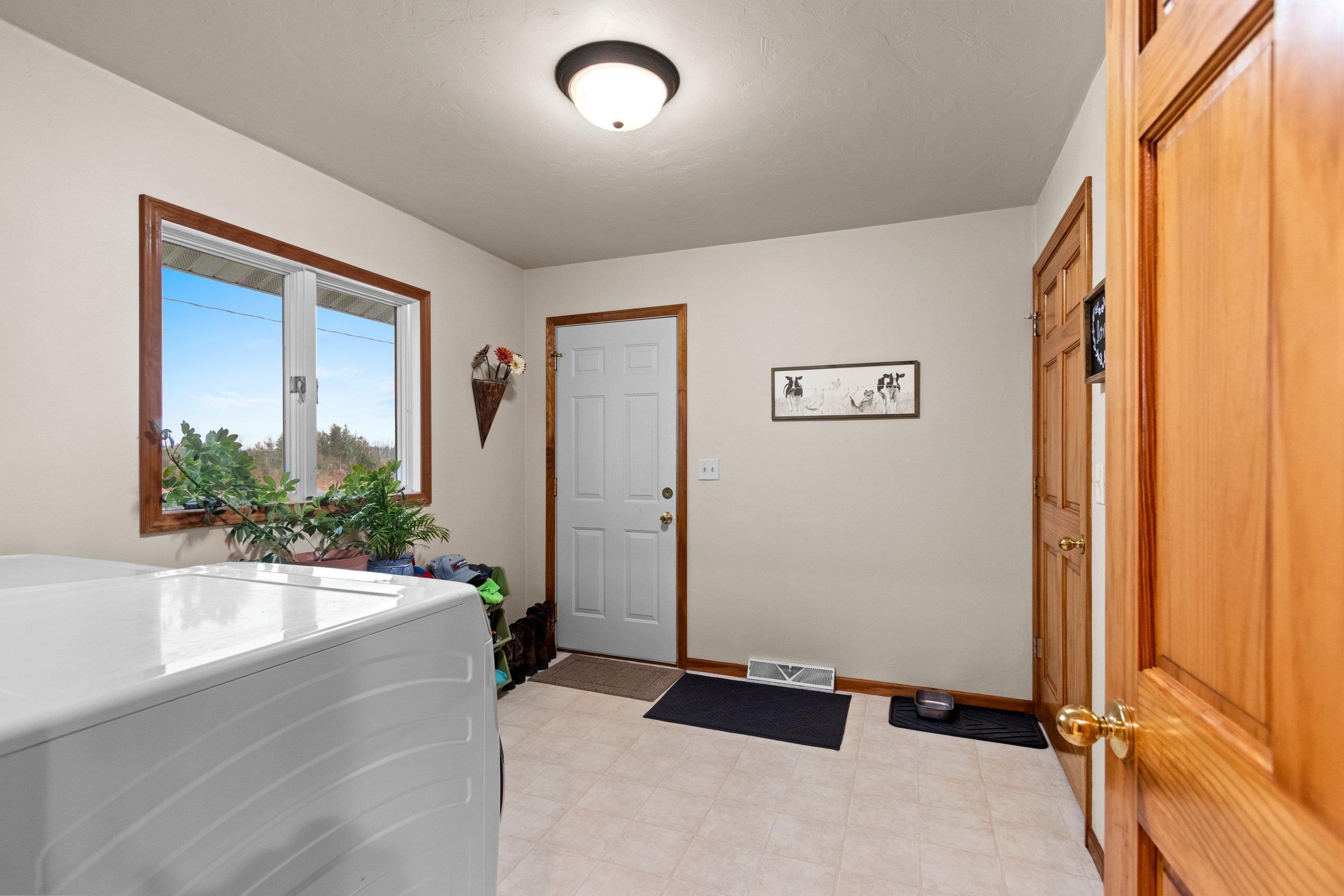 N3973 State Highway Shawano, WI 54166 - Photo 29 of 42