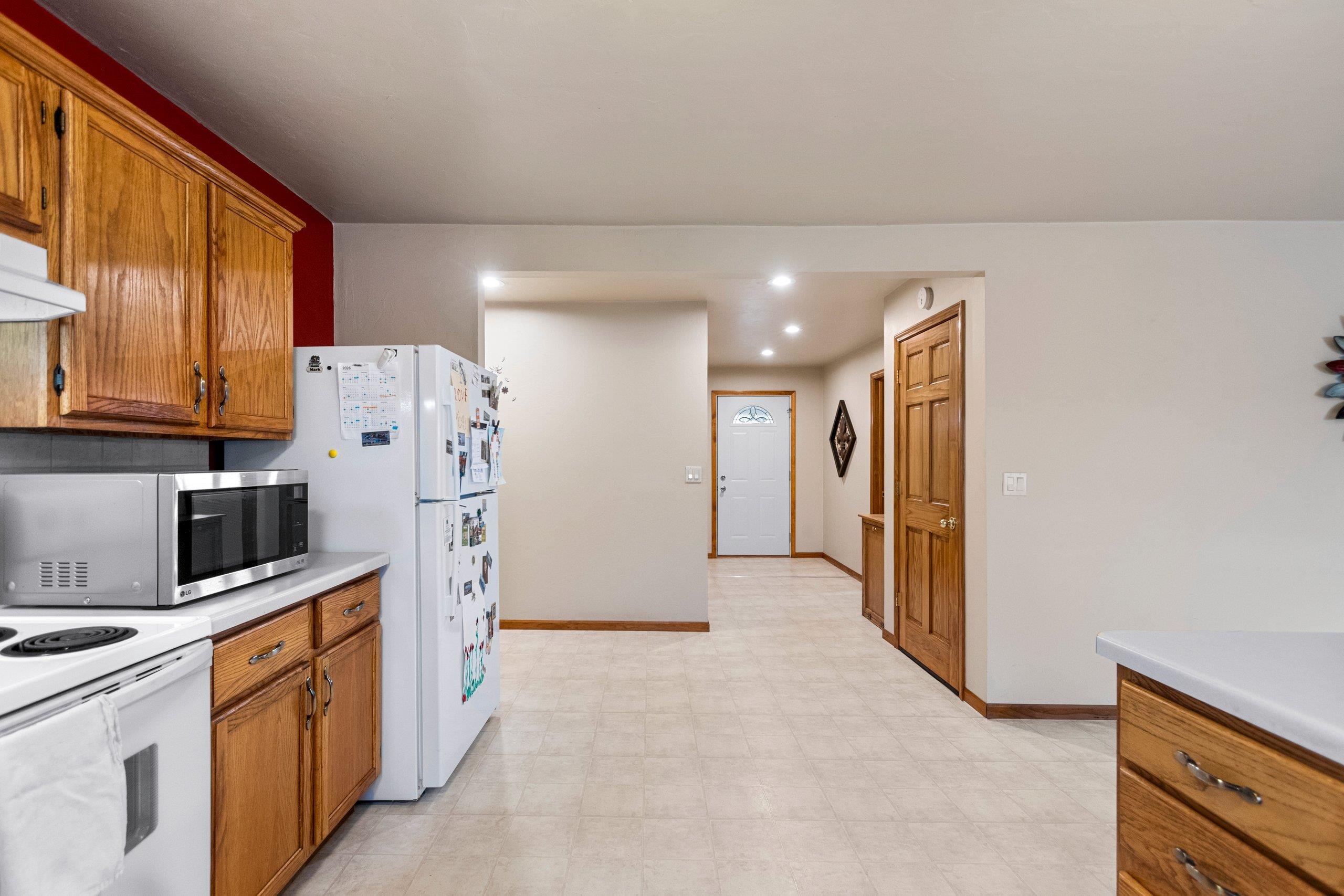 N3973 State Highway Shawano, WI 54166 - Photo 7 of 42