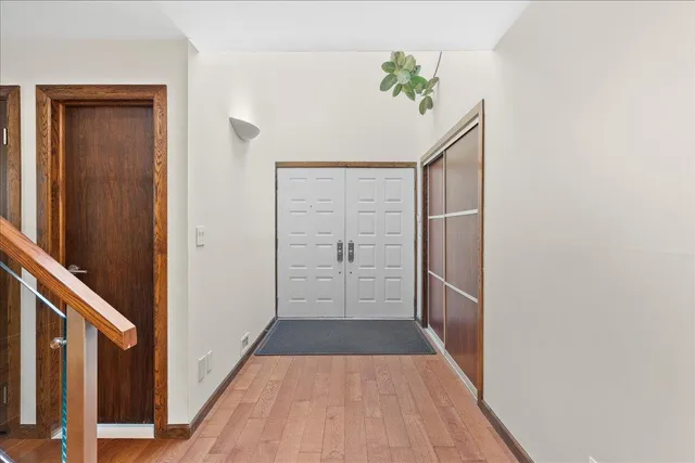 $1,375,000 | 10 Morley Court, Albertson, NY 11507