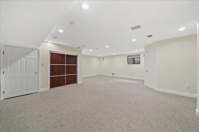 $1,375,000 | 10 Morley Court, Albertson, NY 11507