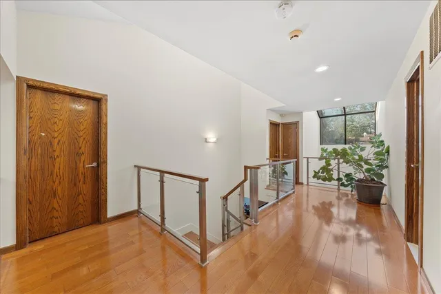 $1,375,000 | 10 Morley Court, Albertson, NY 11507