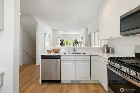 $625,000 | 6816 Northeast 153rd Place, Unit D, Kenmore, WA 98028