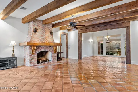 $1,295,000 | 104 Ducharme Court, Lafayette, LA 70503