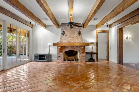 $1,295,000 | 104 Ducharme Court, Lafayette, LA 70503