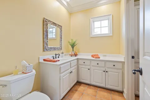 $1,295,000 | 104 Ducharme Court, Lafayette, LA 70503