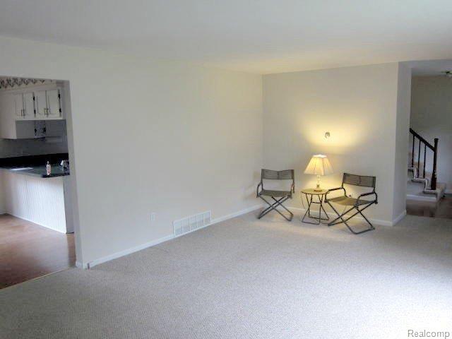 4871 Lakeshore Road Fort Gratiot, MI 48059 - Photo 2 of 15 LIVING ROOM I