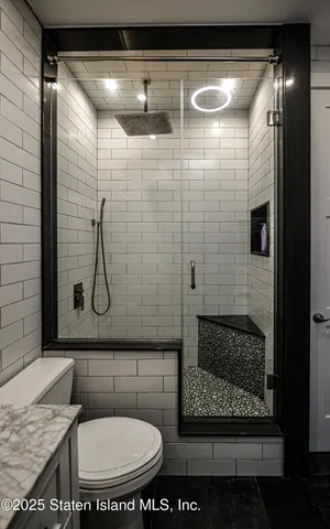 $529,000 | 10 Bay Street Landing, Unit 4I | Tompkinsville