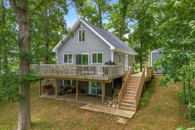 $464,900 | 10911 Woodbrook Drive, Cement City, MI 49233