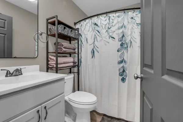 $464,900 | 10911 Woodbrook Drive, Cement City, MI 49233