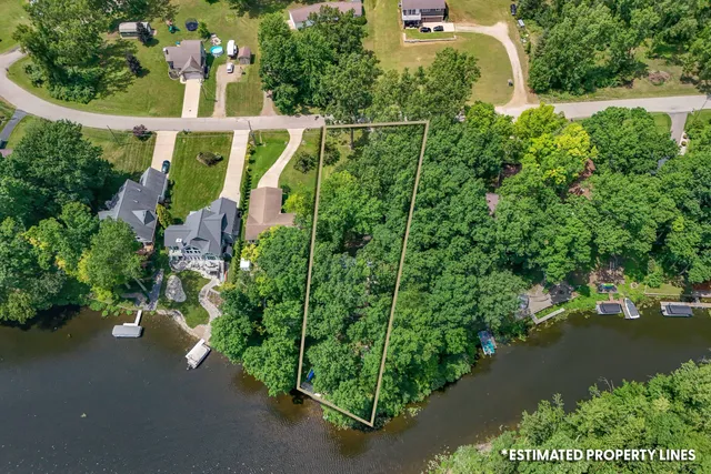 $464,900 | 10911 Woodbrook Drive, Cement City, MI 49233