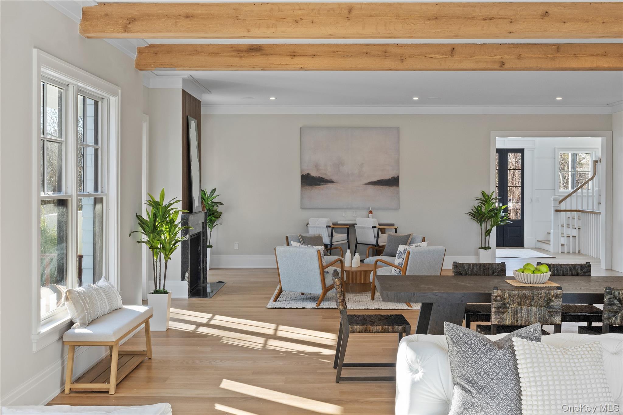 2590 Cox Neck Road Mattituck, NY 11952 - Photo 17 of 50 Open concept living with plenty of room