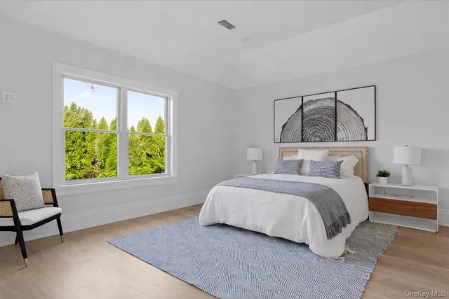 $4,995,000 | 2590 Cox Neck Road, Mattituck, NY 11952