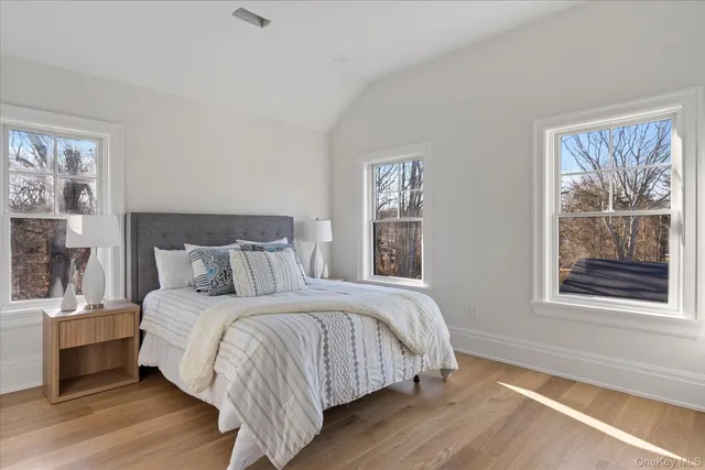 $4,995,000 | 2590 Cox Neck Road, Mattituck, NY 11952