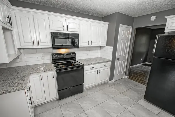 $2,000 | 76300 Crystal Drive, Covington, LA 70435