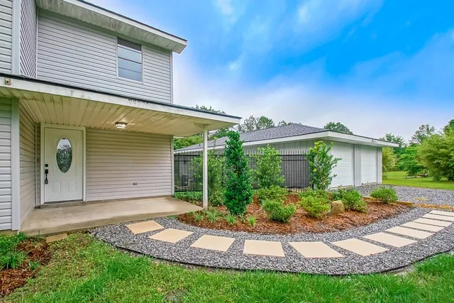 $2,000 | 76300 Crystal Drive, Covington, LA 70435