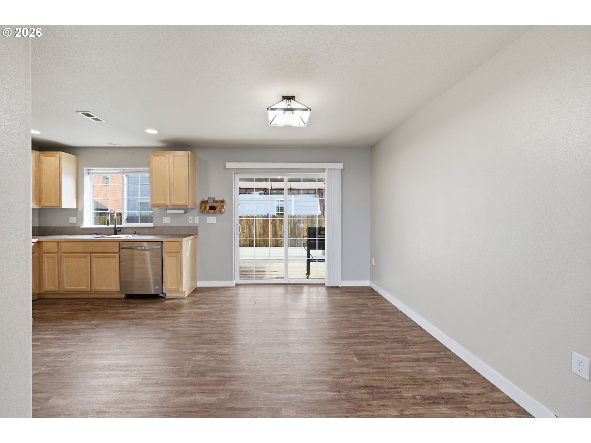 237 Northwest Sagan Loop Sheridan, OR 97378 - Photo 13 of 36