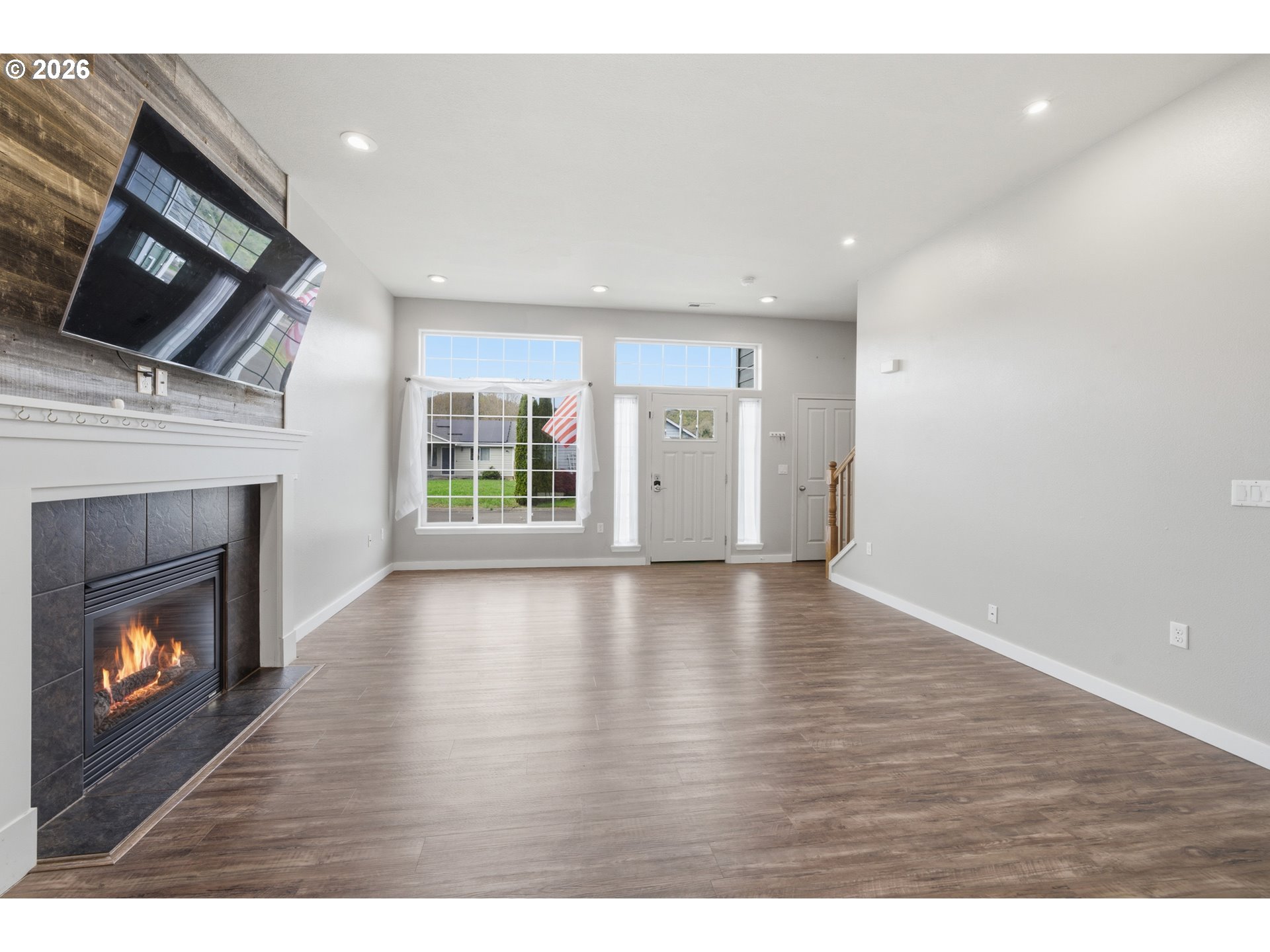 237 Northwest Sagan Loop Sheridan, OR 97378 - Photo 5 of 36