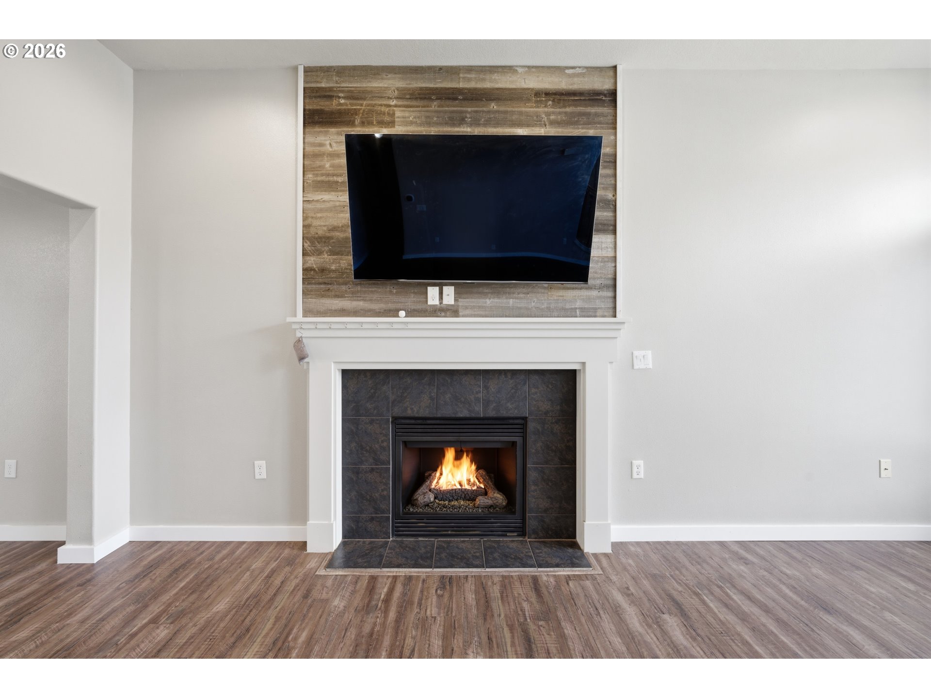 237 Northwest Sagan Loop Sheridan, OR 97378 - Photo 7 of 36