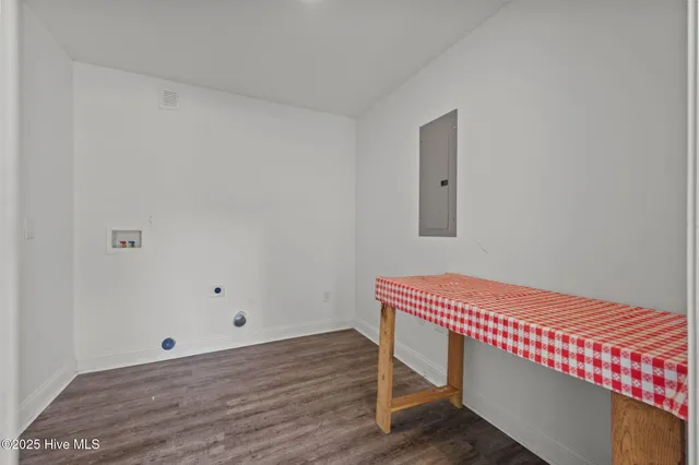 $1,399 | 2503 Country Club Road, Jacksonville, NC 28546