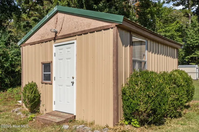 $1,399 | 2503 Country Club Road, Jacksonville, NC 28546