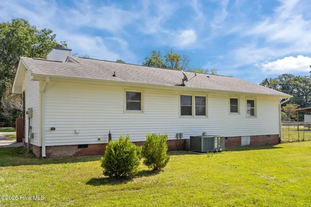 $1,399 | 2503 Country Club Road, Jacksonville, NC 28546