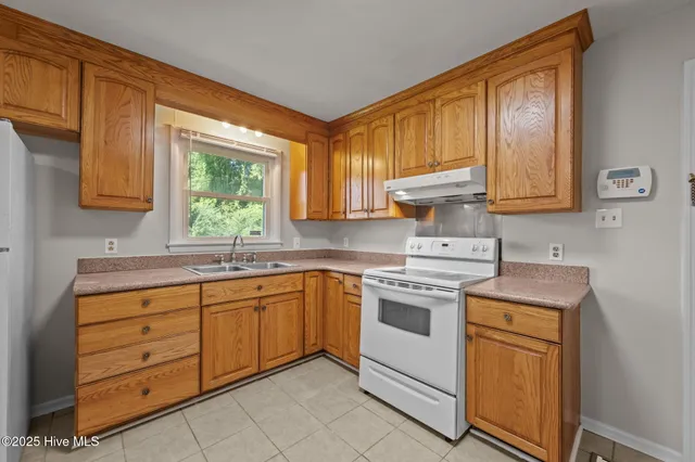 $1,399 | 2503 Country Club Road, Jacksonville, NC 28546