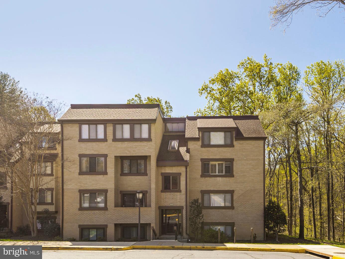 1675 Parkcrest Circle, Unit 4E/300 Reston, VA 20190 - Photo 16 of 16 a front view of a house