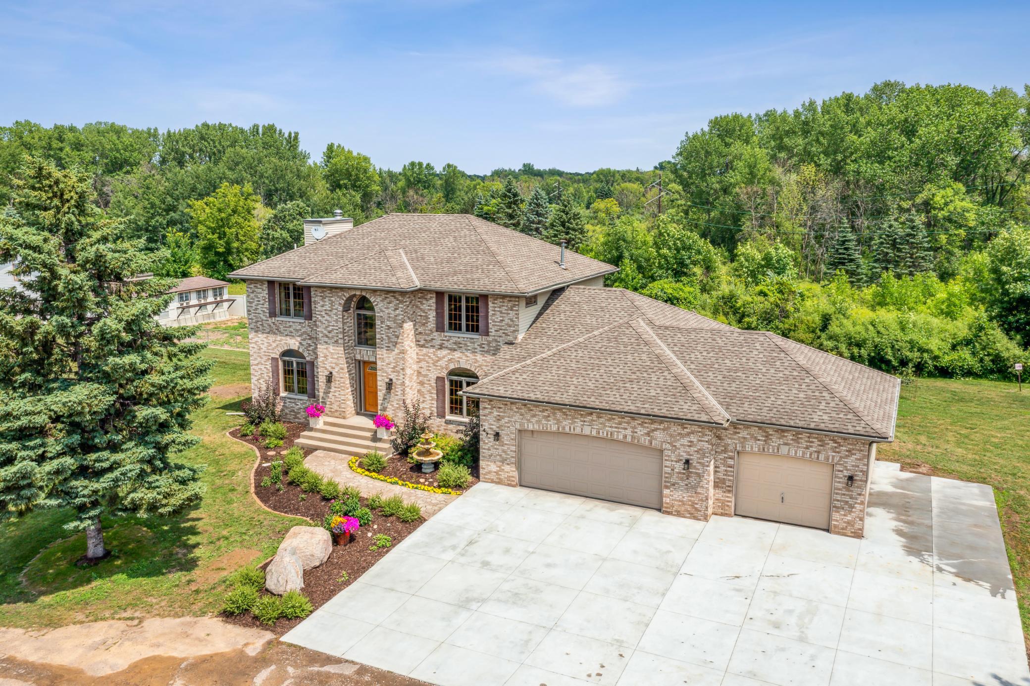 147 Sherwood Road Shoreview, MN 55126 - Photo 1 of 35 Gallery Image 1