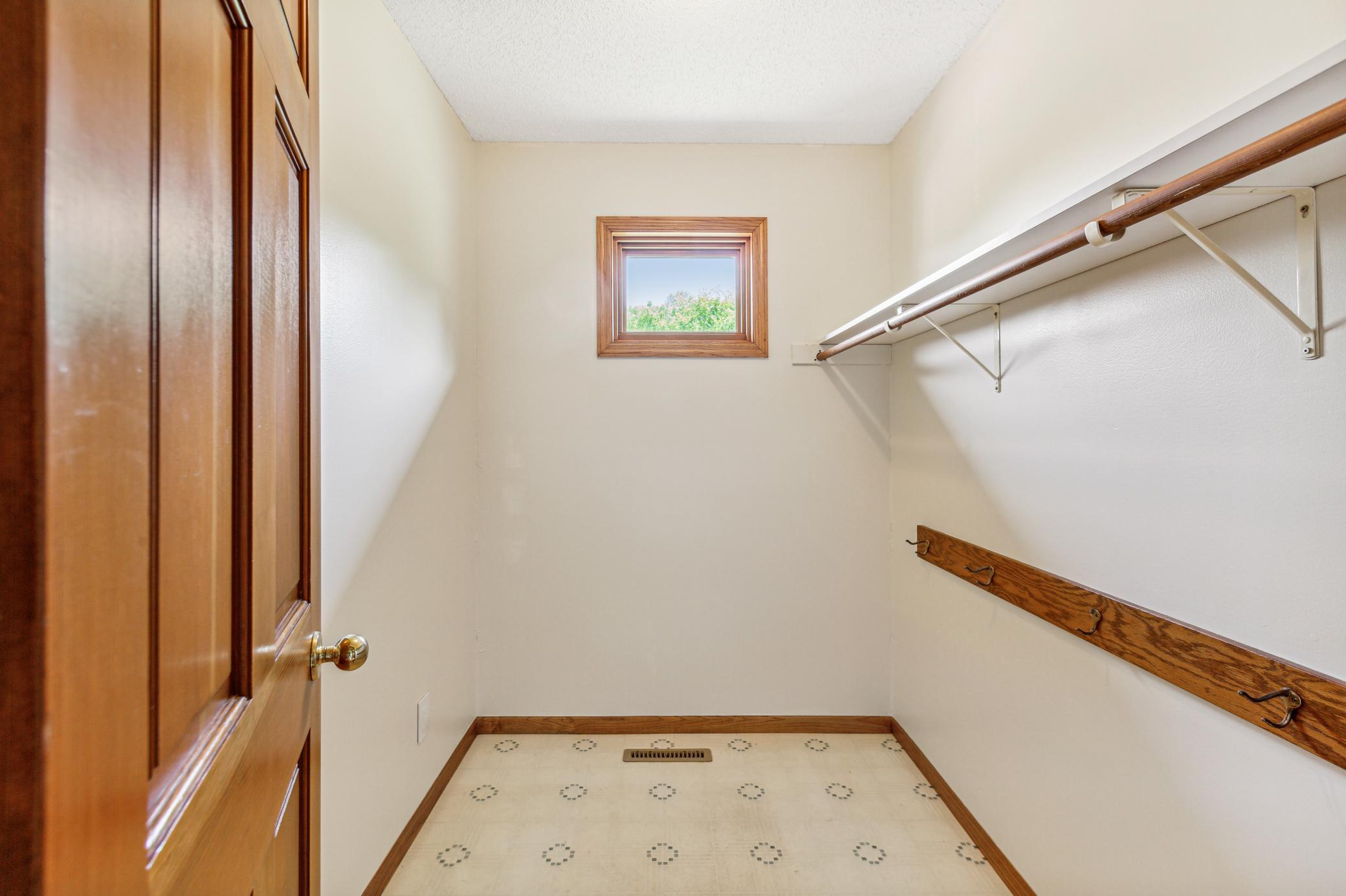 147 Sherwood Road Shoreview, MN 55126 - Photo 21 of 35 Gallery Image 21
