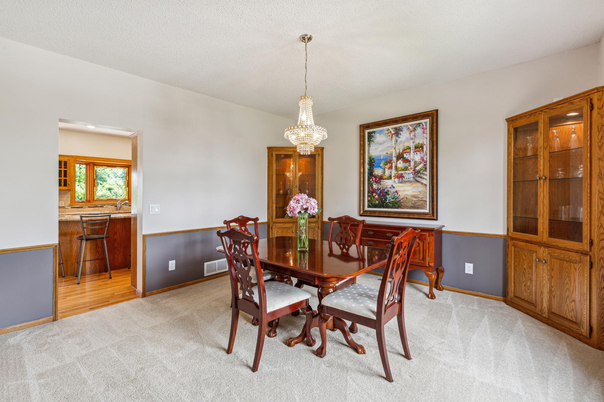 147 Sherwood Road Shoreview, MN 55126 - Photo 6 of 35 Gallery Image 6
