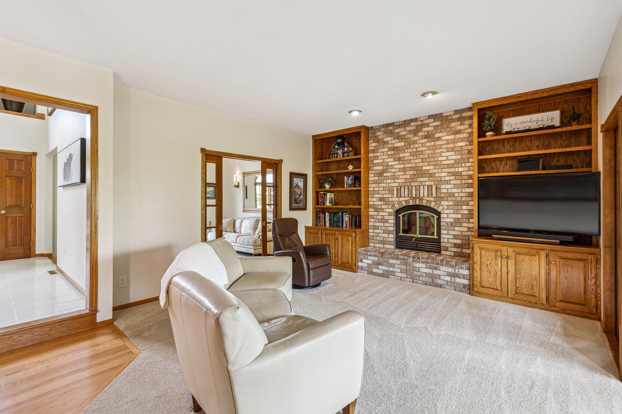 147 Sherwood Road Shoreview, MN 55126 - Photo 9 of 35 Gallery Image 9