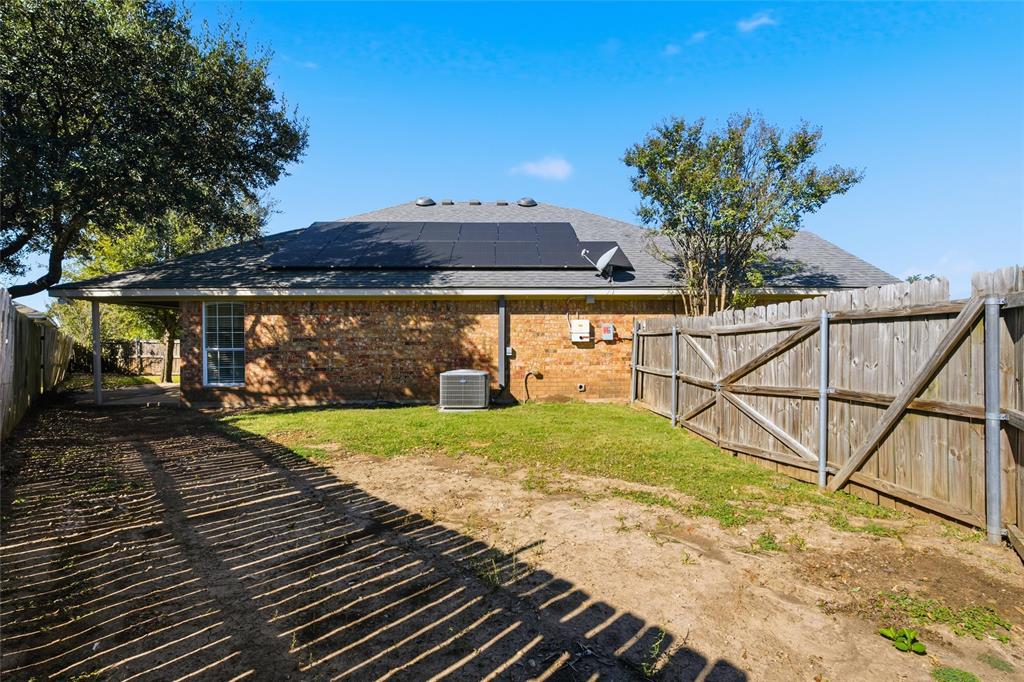 10124 Colony Drive Waco, TX 76708 - Photo 22 of 23 a view of a backyard