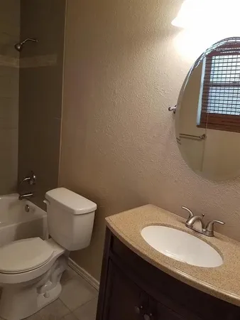 $2,000 | 100 Lochness Lane, Benbrook, TX 76126