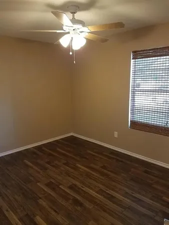 $2,000 | 100 Lochness Lane, Benbrook, TX 76126