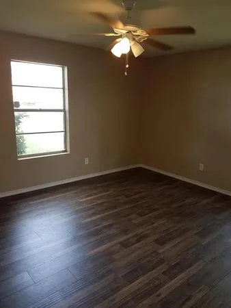 $2,000 | 100 Lochness Lane, Benbrook, TX 76126